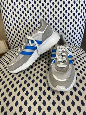 NWT Adidas Gray Shoes Size 7